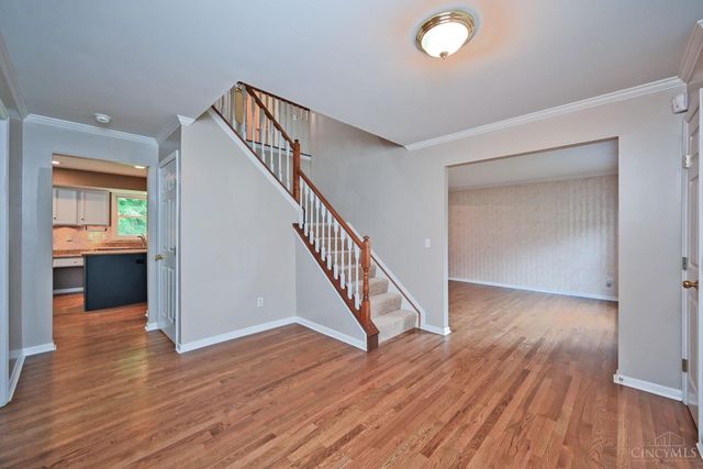 935 Paxton Lake Cove, Miami Twp, OH 45140