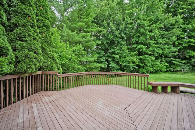 935 Paxton Lake Cove, Miami Twp, OH 45140