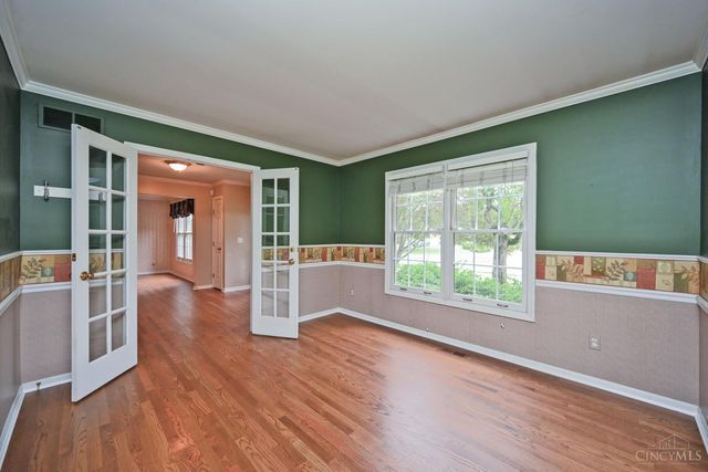 935 Paxton Lake Cove, Miami Twp, OH 45140