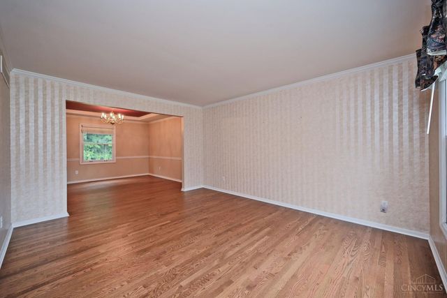 935 Paxton Lake Cove, Miami Twp, OH 45140