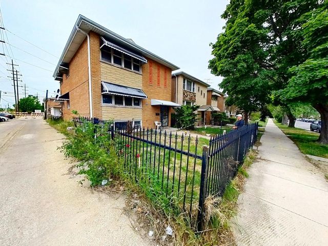 7448 S Maplewood Avenue, Chicago, IL 60629