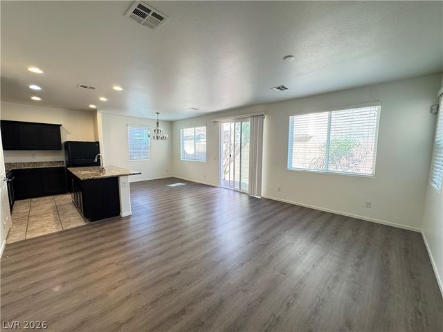 6208 YANKEE SPRING Street, Las Vegas, NV 89122