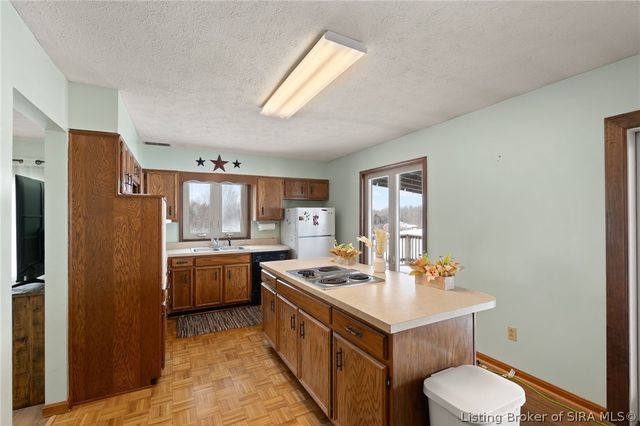 5750 Shewmaker Lane SE, Elizabeth, IN 47117
