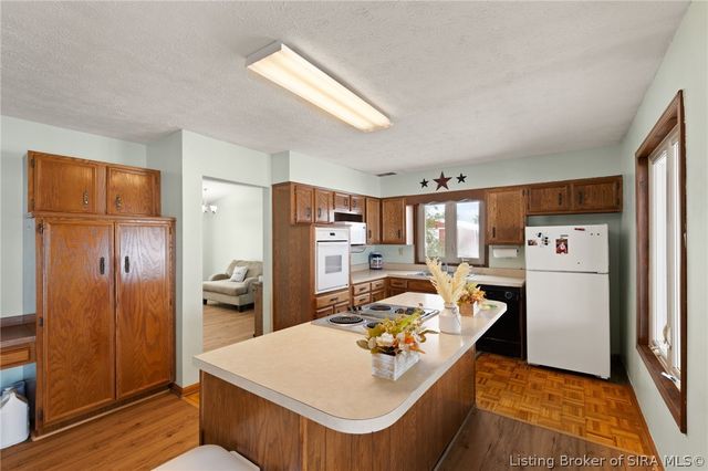5750 Shewmaker Lane SE, Elizabeth, IN 47117