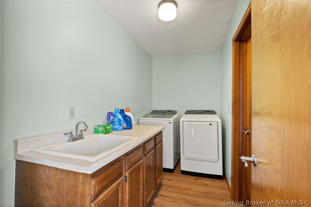 5750 Shewmaker Lane SE, Elizabeth, IN 47117