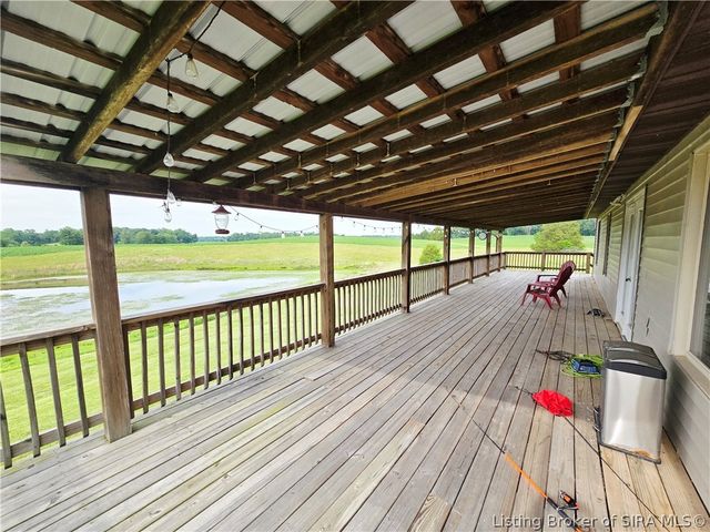5750 Shewmaker Lane SE, Elizabeth, IN 47117