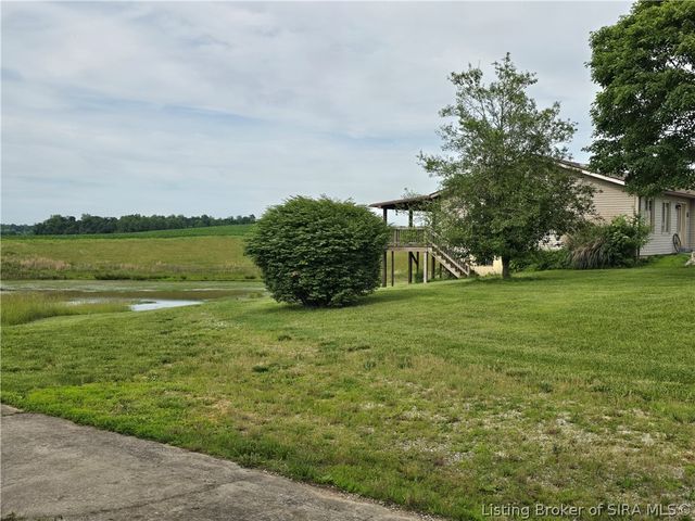 5750 Shewmaker Lane SE, Elizabeth, IN 47117