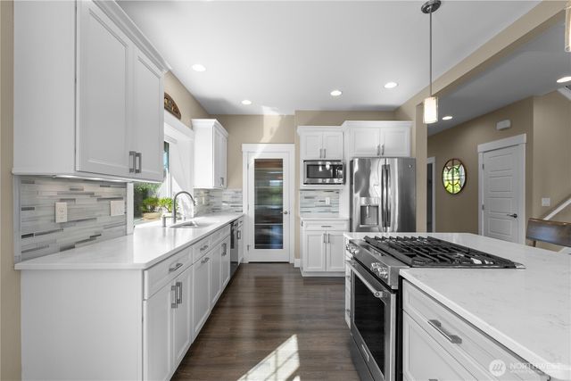 2777 Jessie Court, Ferndale, WA 98248