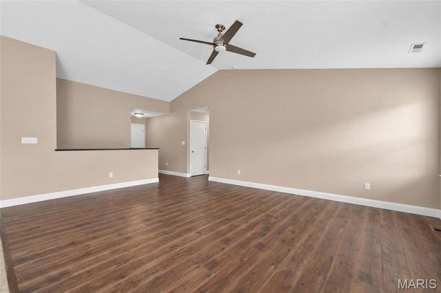 125 Hidden Bluffs Drive, Lake St Louis, MO 63367