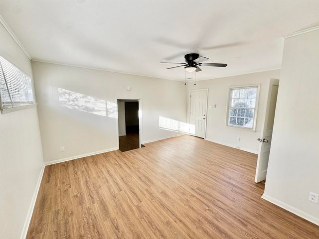 3880 SPOTTSWOOD AVE, Memphis, TN 38111