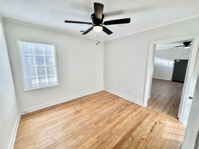 3880 SPOTTSWOOD AVE, Memphis, TN 38111