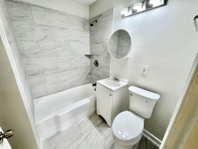 3880 SPOTTSWOOD AVE, Memphis, TN 38111