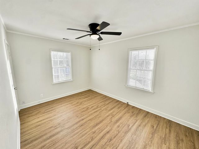 3880 SPOTTSWOOD AVE, Memphis, TN 38111