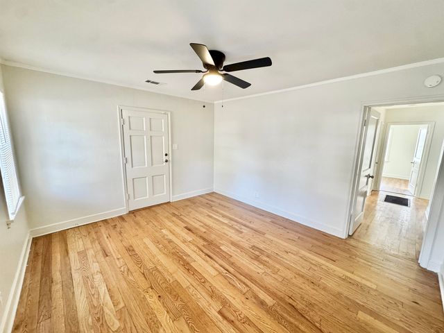 3880 SPOTTSWOOD AVE, Memphis, TN 38111