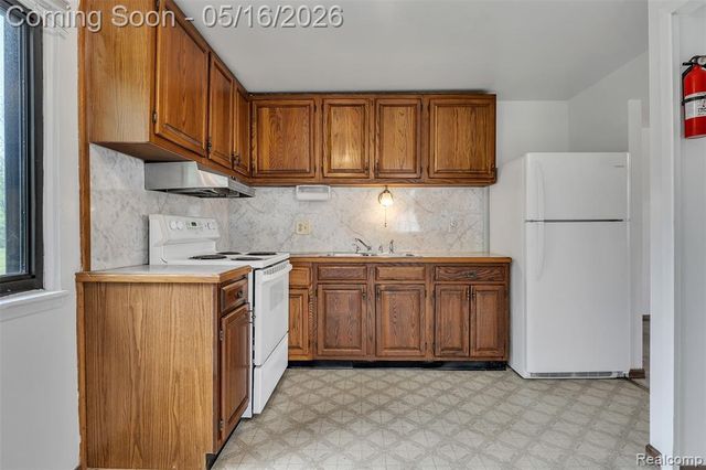 11 Faust Court, Ann Arbor, MI 48108