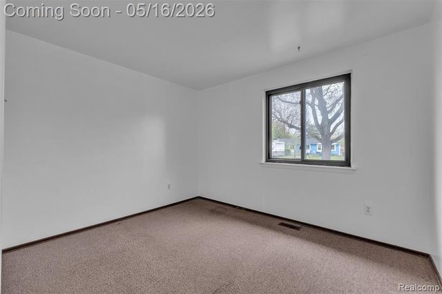 11 Faust Court, Ann Arbor, MI 48108