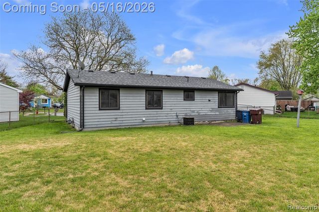 11 Faust Court, Ann Arbor, MI 48108