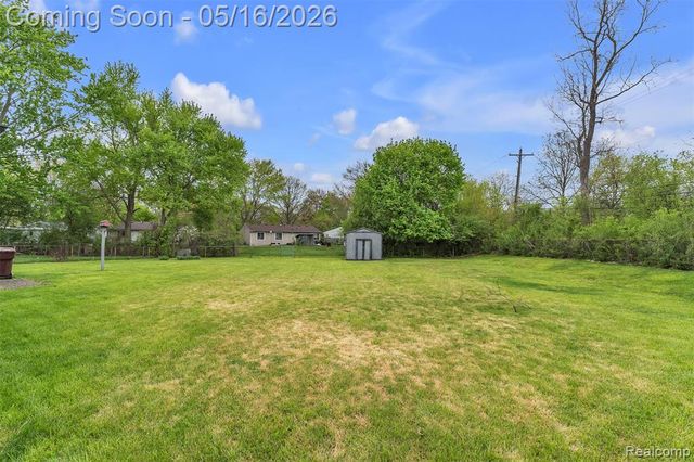 11 Faust Court, Ann Arbor, MI 48108