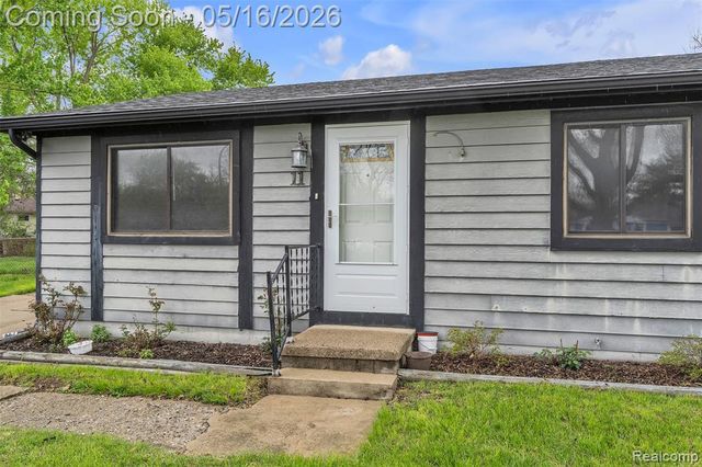 11 Faust Court, Ann Arbor, MI 48108