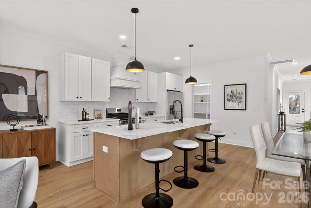 216 Lander Street, Charlotte, NC 28208