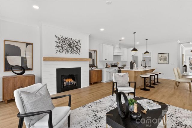 216 Lander Street, Charlotte, NC 28208