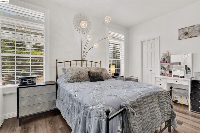 8170 Mountain View Dr C, Pleasanton, CA 94588