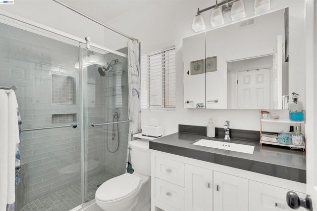 8170 Mountain View Dr C, Pleasanton, CA 94588