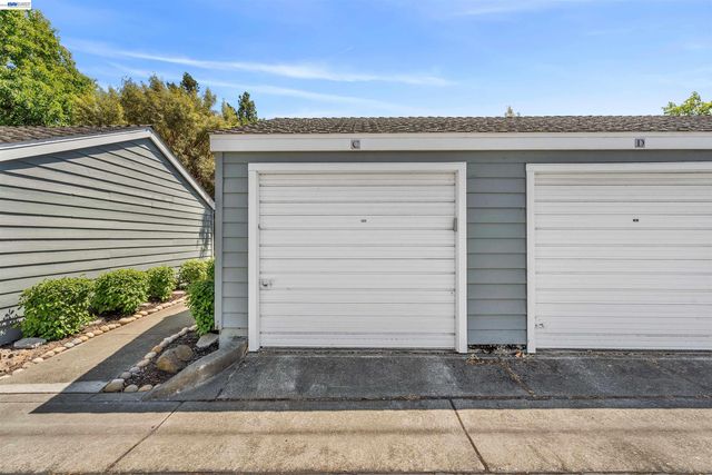 8170 Mountain View Dr C, Pleasanton, CA 94588