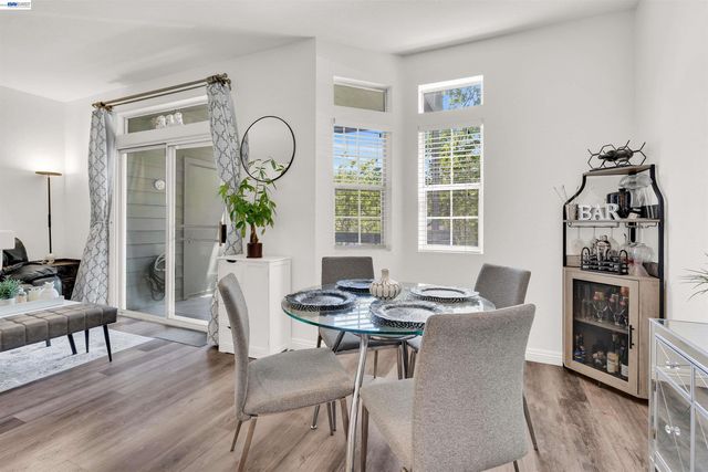 8170 Mountain View Dr C, Pleasanton, CA 94588