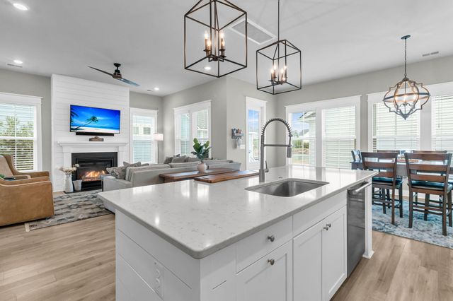 4046 Maidstone Drive, Mount Pleasant, SC 29466