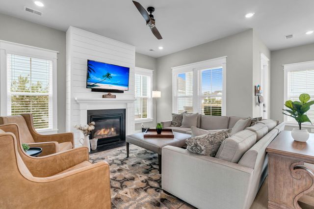 4046 Maidstone Drive, Mount Pleasant, SC 29466
