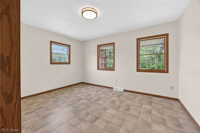 16519 Albion Road, Strongsville, OH 44136