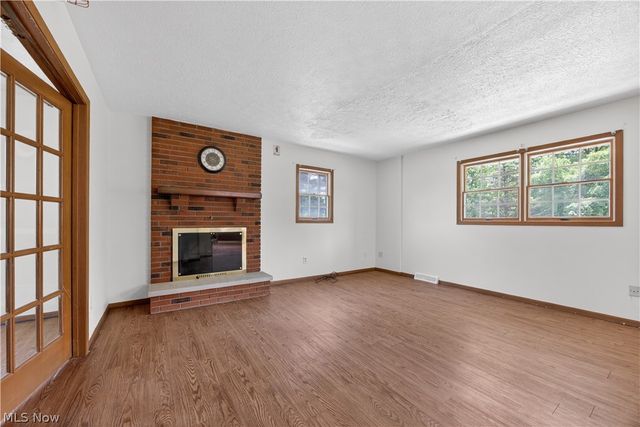 16519 Albion Road, Strongsville, OH 44136