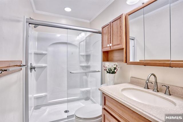 16-3 Tamaron Drive, Waldwick, NJ 07463