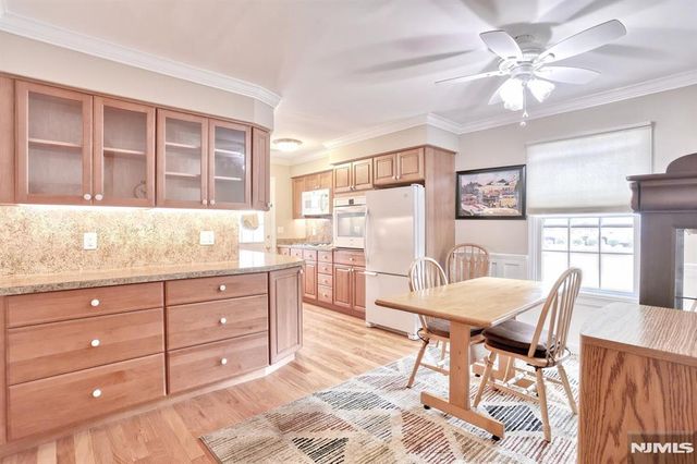 16-3 Tamaron Drive, Waldwick, NJ 07463