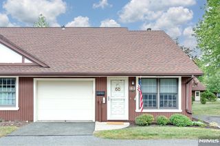 16-3 Tamaron Drive, Waldwick, NJ 07463