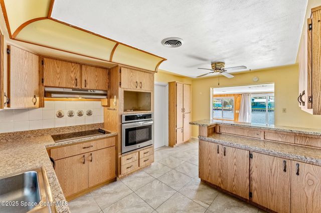 272 Bahama Boulevard, Cocoa Beach, FL 32931