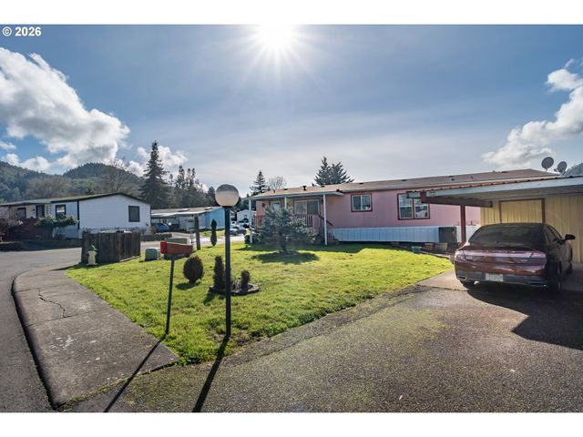 104 WILLAMINA Ln, Roseburg, OR 97470