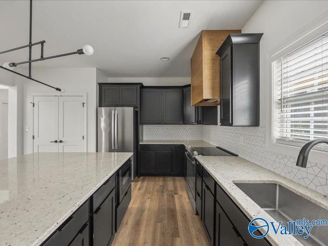 2907 7th Avenue SW, Huntsville, AL 35805