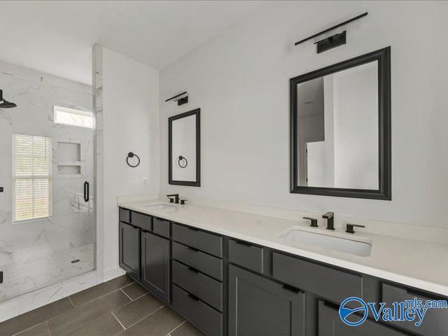 2907 7th Avenue SW, Huntsville, AL 35805