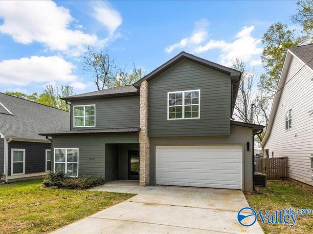 2907 7th Avenue SW, Huntsville, AL 35805