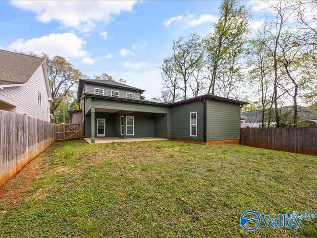 2907 7th Avenue SW, Huntsville, AL 35805