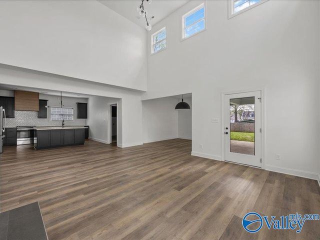 2907 7th Avenue SW, Huntsville, AL 35805