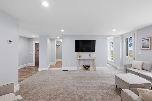 413 N Tarrant Road, Janesville, WI 53546