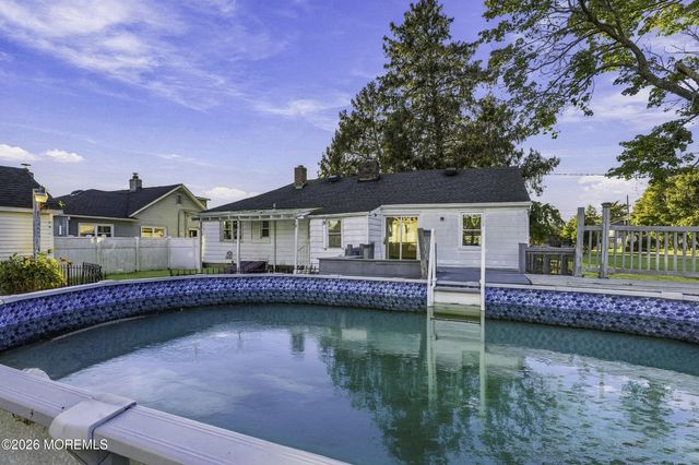 162 Concord Avenue, Leonardo, NJ 07737