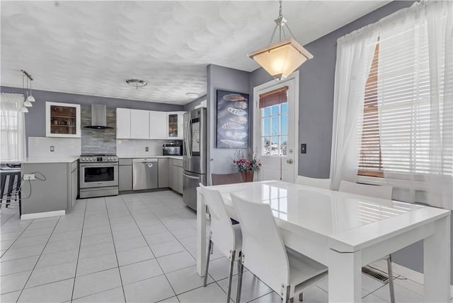 414 Rhode Island Avenue, Woonsocket, RI 02895