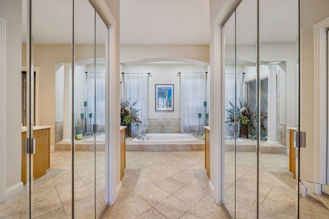 2025 Grandview Dr, Greenbrier, TN 37073