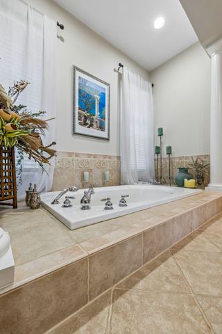 2025 Grandview Dr, Greenbrier, TN 37073
