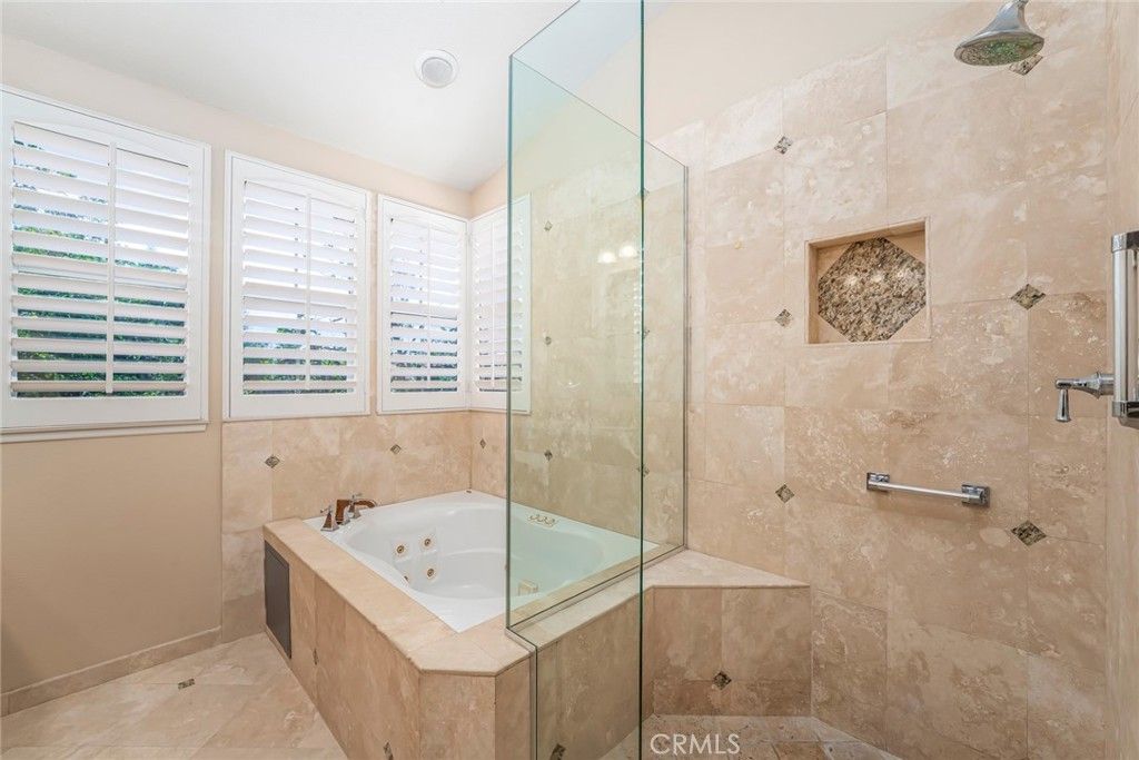 Image 31 of property listing at 14 Paseo Vecino, Rancho Santa Margarita, CA 92688