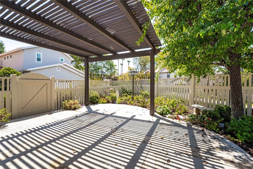 Image 46 of property listing at 14 Paseo Vecino, Rancho Santa Margarita, CA 92688